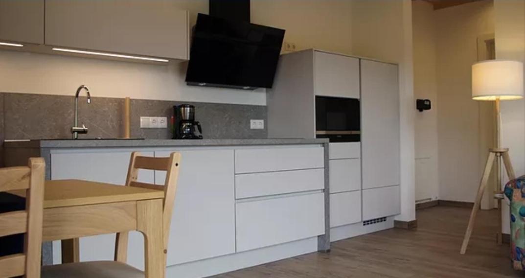 Gisshuebelhof Lägenhet Andrian Exteriör bild